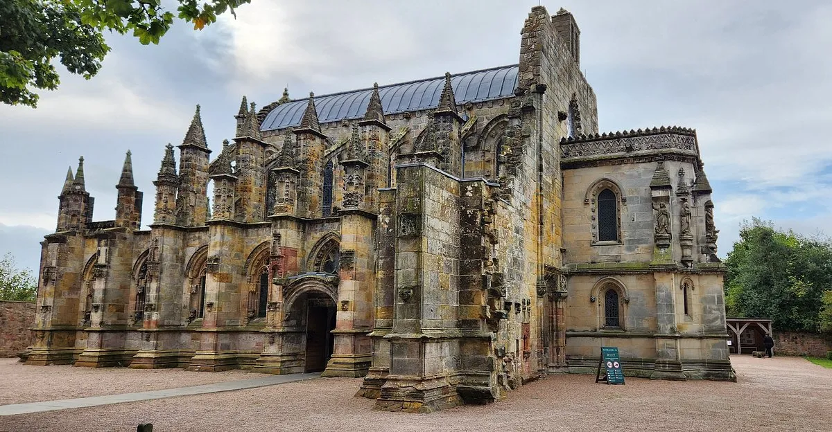 Map and itinerary notes for a Borders day tour